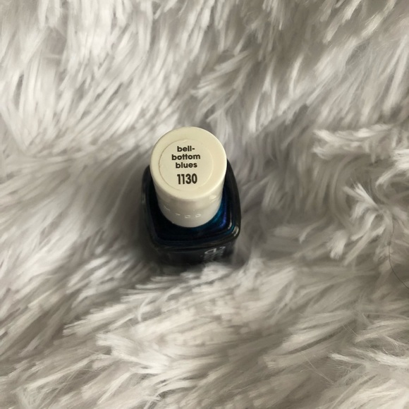 New Essie “bell bottom blues” polish - Picture 4 of 4